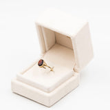 Anello solitario vintage in oro giallo 8K con granato, anni ‘50/‘60