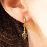Orecchini vintage pendenti in oro giallo 14K con smeraldi (0.40ctw ca.) e diamanti