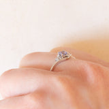 Anello vintage in oro bianco 9K con tanzanite (0.20ct ca.) e diamanti, anni ‘90