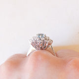 Anello a fiocco di neve vintage in oro bianco 14K con acquamarina (0.50ct ca.) e diamanti (0.70ctw ca.), anni ‘70