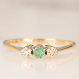 Trilogy vintage in oro giallo 9K con smeraldo e diamanti, anno 1981