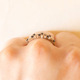 Anello vintage in oro giallo e bianco 9K con zaffiri (0.32ctw ca.) e diamanti, anno 1989