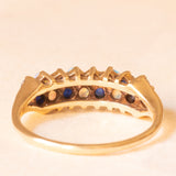 Anello vintage in oro giallo 8K con zaffiri (0.16ctw ca.) e opali (0.08ctw ca.), anni ‘60/‘70