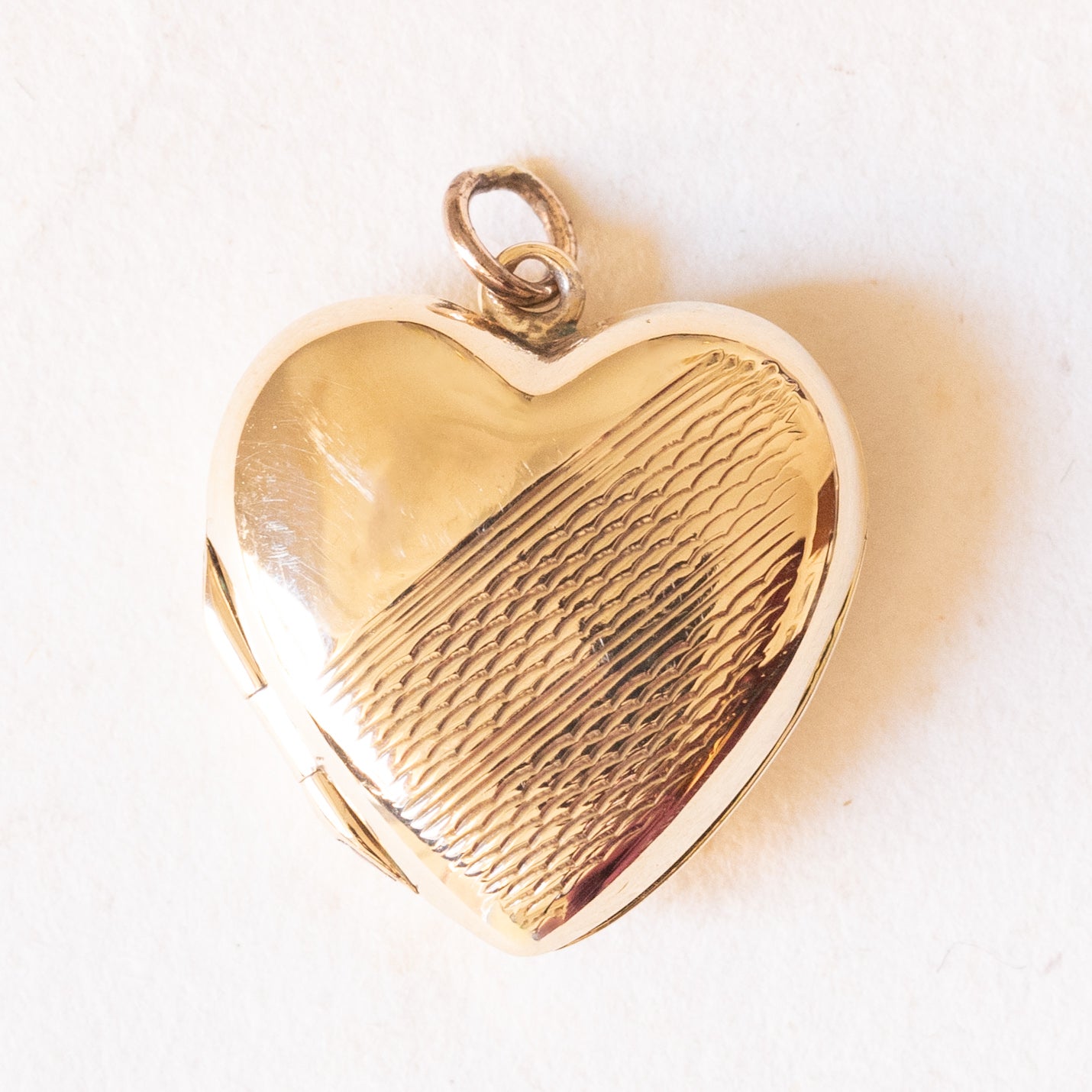 UNICRAFTALE Circa 50 pz Ciondolo in Oro Ovale Ciondoli Ipoallergenico Ciondoli in Acciaio Inossidabile Etichetta Vuota Piatta Ciondolo con Foro da 1.5 mm per Fare Gioielli 12.5 mm di Lunghezza