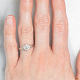 Anello a fiore vintage in platino con diamanti di taglio brillante (0.32ctw), anni ‘70/‘80