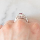 Anello vintage in platino con rubino (0.83ct) e diamanti (0.86ctw), anni ‘80/‘90