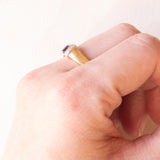 Anello vintage in oro giallo e bianco 9K con ametiste (0.70ctw ca.) e diamanti (0.03ctw ca.), anni ‘70
