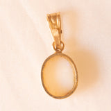 Ciondolo vintage in oro giallo 9K con opale (0.30ct ca.)