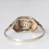 Solitario Art Déco in oro bianco 14K con diamante di taglio brillante (0.05ct ca.), anni ‘30