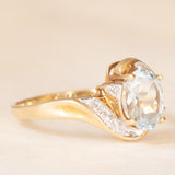 Anello vintage in oro giallo 9K con acquamarina (0.90ct ca.) e diamanti (0.12ctw ca.), anni ‘80