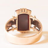 Anello vintage in oro giallo 14K con corniola incisa con profilo di soldato romano, anni ‘50/‘60