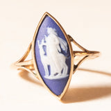 Anello a navette vintage in oro giallo 9K con jasperware rappresentante la dea Diana, anni ‘70