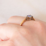 Trilogy vintage in oro giallo 8K con tanzanite e diamanti, anni ‘80