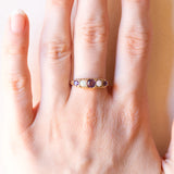 Anello veretta vintage in oro giallo 9K con opali (0.20ctw ca.) e ametista (0.40ctw ca.), anni ‘70