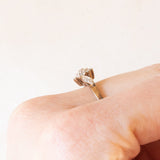 Anello a fiore vintage in oro giallo e bianco 9K con diamanti (0.20ctw ca.) anni ‘70