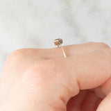 Solitario antico in oro giallo 9K con tormalina rosa (0.25ct ca.), anni ‘10/‘20