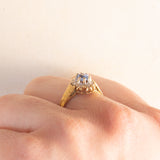 Anello a margherita vintage in oro giallo e bianco 9K con zaffiro (0.50ct ca.) e diamanti (0.08ctw ca.), anno 1991