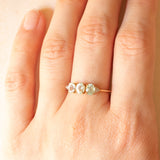 Trilogy vintage in oro giallo 10K con tormaline azzurre (1ctw ca.) e diamanti (0.03ctw ca.)