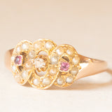 Anello antico in oro giallo 16K con diamante di taglio rosetta, rubini e perline bianche, fine ‘800/inizio ‘900