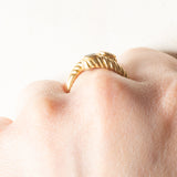 Anello vintage in oro giallo 18K con zaffiro e diamanti, anni '70