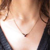 Collier vintage in oro giallo 8K con granati (1ctw ca.), anni ‘60/‘70