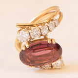 Anello bypass vintage in oro giallo 18K con tormalina rosa (4ct ca.) e diamanti di taglio brillante (0.90ctw ca.), anni ‘80