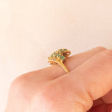 Anello vintage in oro giallo 18K con smeraldi (0.20ctw ca.) e diamanti (0.10ctw ca.), anni ‘70/‘80
