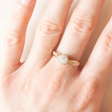 Anello vintage a fiore in oro giallo 9K con diamanti (0.16ctw ca.), anni ‘70/‘80