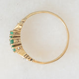 Anello vintage in oro giallo 9K con smeraldi (0.16ctw ca.) e diamanti, anni ‘70/‘80