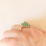 Anello a fiore vintage in oro giallo 14K con smeraldi (2ctw ca.) e diamanti (0.10ctw ca.), anni ‘70/‘80
