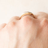 Anello vintage in oro giallo e bianco 9K con zaffiri (0.14ctw ca.) e diamanti, anni ‘70/‘80