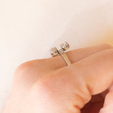 🤍 Toi et Moi in oro bianco 18K con diamanti di taglio vecchia miniera (0.24ctw ca.) e di taglio rosetta, anni ‘20