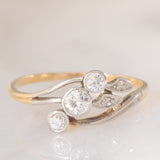 Anello Art Nouveau in oro giallo e bianco 14K con diamanti (0.30ctw ca.), anni ‘20