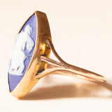 Anello a navette vintage in oro giallo 9K con jasperware rappresentante la dea Diana, anni ‘70