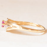 Anello vintage in oro giallo e bianco 18K con rubino sintetico (0.07ct ca.), anni ‘60/‘70