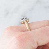 Anello a margherita vintage in oro giallo 9K con zaffiro (0.45ct ca.) e diamanti (0.10ctw ca.), anni ‘80