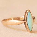 Anello antico in oro giallo 8K con opale, anni ‘10/‘20