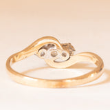 Anello bypass in oro giallo e bianco 9K con diamanti di taglio brillante (0.26ctw ca.), anno 1986