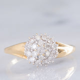 Anello a fiore vintage in oro giallo e bianco 14K con diamanti di taglio brillante (0.55ctw ca.), anni ‘80