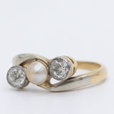Trilogy antico in oro giallo 18K e argento con diamanti di taglio vecchia miniera (0.70ctw ca.) e perla bianca, primi del ‘900