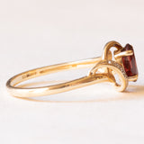 Anello vintage in oro giallo e bianco 9K con granato e cubic zirconia, anni ‘70/‘80