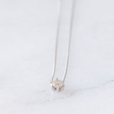 Collana punto luce vintage in platino con diamante di 0.15ct, anni ‘90/anni ‘2000