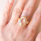Anello da cocktail vintage in oro giallo 14K con morganite (10ct ca.), anni ‘70/‘80