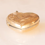 Ciondolo portafoto vintage a forma di cuore con lamina in oro giallo 9K su metallo, anni ‘50/‘60