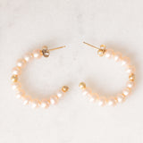 Orecchini a cerchio vintage in oro giallo 9K con perle rosa