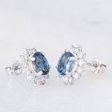 Orecchini a margherita vintage in platino con zaffiri (2.16ct) e diamanti (0.88ctw), anni ‘80