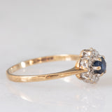 Anello a margherita vintage in oro giallo 9K con zaffiro (0.20ct ca.) e diamanti (0.03ctw ca.), anno 1985