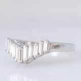 Anello a “V” in platino con diamanti di taglio baguette (0.50ctw), anni ‘70/‘80