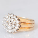 Anello a fiore vintage con fascia in oro giallo e bianco 14K con diamanti di taglio brillante (1ctw ca.), anni ‘70