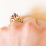 Anello vintage in oro giallo 9K con rubini (0.44ctw ca.) e diamanti (0.06ctw ca.), anni ‘80